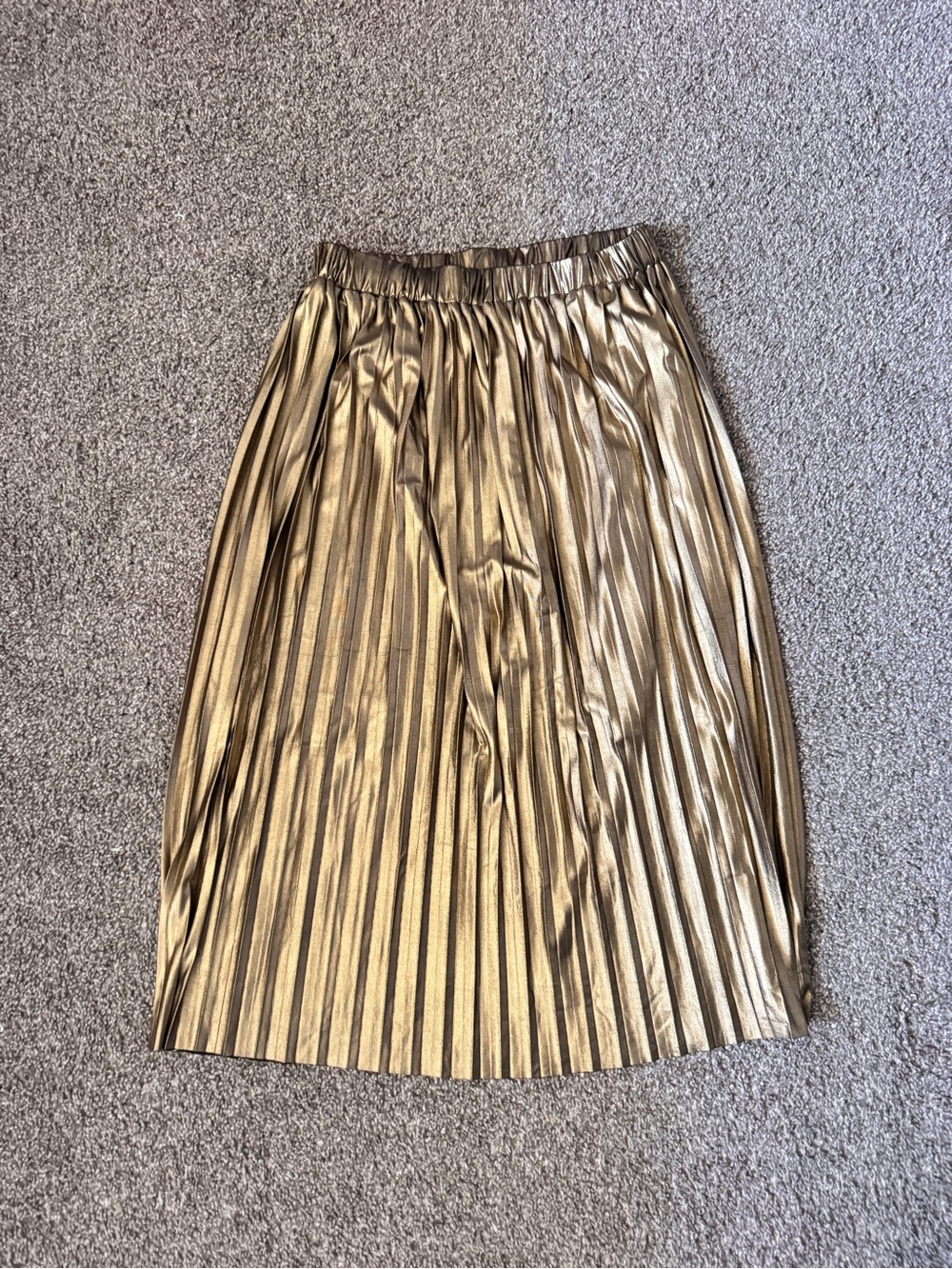 Francesca's Collections Metallic Gold Pleated Midi Skirt